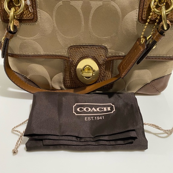 Coach Signature Soho Flap